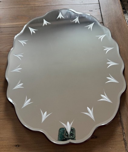 Scalloped edge etched - scalloped,